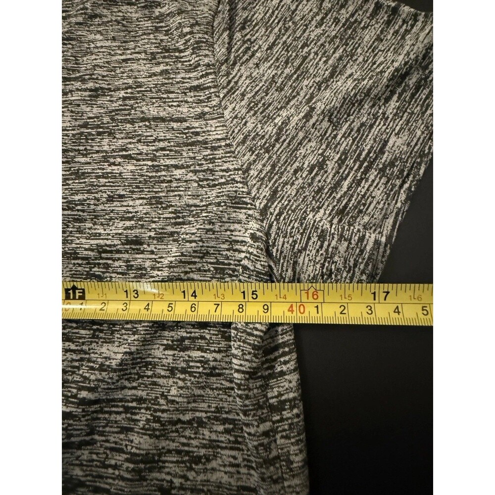 Under Armour Womens XS HeatGear Short Sleeve Shirt Gray Athletic Training Tee - Picture 5 of 5
